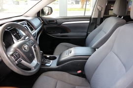 Used 2014 Toyota Highlander 4d SUV FWD LE at Auto Finance Center near Matthews, NC