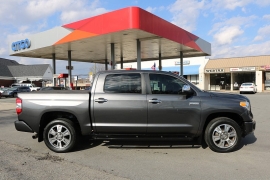 Used 2017  Toyota Tundra 2WD CrewMax 5&period;5' Bed 5&period;7L FFV &lpar;Natl&rpar; at Auto Finance Center near Matthews&comma; NC