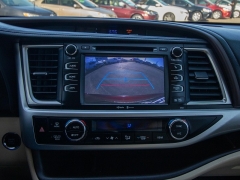 Used 2015  Toyota Highlander 4d SUV AWD XLE at Auto Finance Center near Matthews&comma; NC