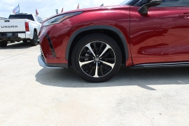 Used 2021  Toyota Highlander XSE FWD at Auto Finance Center near Matthews&comma; NC