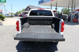 Used 2017  Toyota Tundra 4WD CrewMax 5&period;5' Bed 5&period;7L FFV &lpar;Natl&rpar; at Auto Finance Center near Matthews&comma; NC
