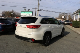 Used 2018  Toyota Highlander V6 AWD &lpar;Natl&rpar; at Auto Finance Center near Matthews&comma; NC