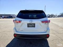 Used 2015  Toyota Highlander FWD 4dr V6 LE &lpar;Natl&rpar; at Auto Finance Center near Matthews&comma; NC