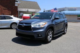 Used 2014 Toyota Highlander FWD 4dr V6 XLE (Natl) at Auto Finance Center near Matthews, NC