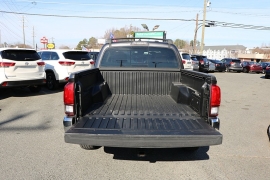 Used 2018  Toyota Tacoma Double Cab 5' Bed V6 4x2 AT &lpar;Natl&rpar; at Auto Finance Center near Matthews&comma; NC