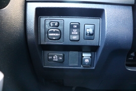 Used 2017  Toyota Tundra 4WD CrewMax 5&period;5' Bed 5&period;7L FFV &lpar;Natl&rpar; at Auto Finance Center near Matthews&comma; NC