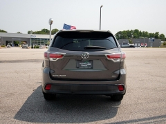 Used 2016 Toyota Highlander AWD 4dr V6 LE (Natl) at Auto Finance Center near Matthews, NC