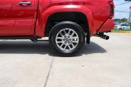 Used 2025  Toyota Tacoma 4WD Double Cab Bed &lpar;Natl&rpar; at Auto Finance Center near Matthews&comma; NC