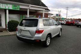 Used 2012  Toyota Highlander FWD 4dr I4 &lpar;Natl&rpar; at Auto Finance Center near Matthews&comma; NC