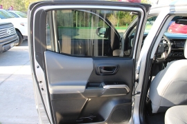 Used 2018  Toyota Tacoma Double Cab 5' Bed V6 4x2 AT &lpar;Natl&rpar; at Auto Finance Center near Matthews&comma; NC