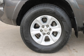 Used 2016  Toyota 4Runner RWD 4dr V6 &lpar;Natl&rpar; at Auto Finance Center near Matthews&comma; NC