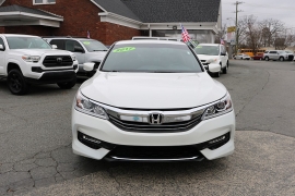 Used 2017  Honda Accord Sedan 4d Sport SE CVT at Auto Finance Center near Matthews&comma; NC