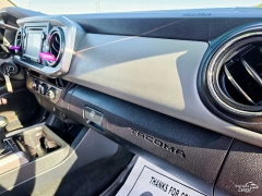 Used 2017  Toyota Tacoma Double Cab 6' Bed V6 4x2 AT &lpar;Natl&rpar; at Auto Finance Center near Matthews&comma; NC