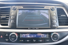 Used 2019  Toyota Highlander V6 FWD &lpar;Natl&rpar; at Auto Finance Center near Matthews&comma; NC