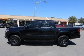 Used 2022  Toyota Tacoma 2WD Double Cab 5' Bed V6 AT &lpar;Natl&rpar; at Auto Finance Center near Matthews&comma; NC