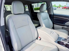 Used 2016  Toyota Highlander AWD 4dr V6 Limited &lpar;Natl&rpar; at Auto Finance Center near Matthews&comma; NC