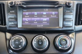 Used 2018  Toyota RAV4 LE FWD &lpar;Natl&rpar; at Auto Finance Center near Matthews&comma; NC