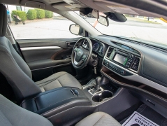 Used 2019 Toyota Highlander LE V6 AWD (Natl) at Auto Finance Center near Matthews, NC