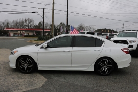 Used 2017  Honda Accord Sedan 4d Sport SE CVT at Auto Finance Center near Matthews&comma; NC