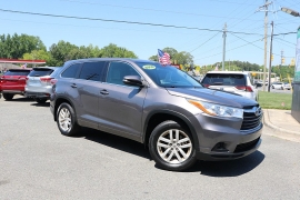 Used 2014  Toyota Highlander AWD 4dr V6 LE &lpar;Natl&rpar; at Auto Finance Center near Matthews&comma; NC