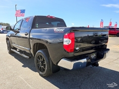 Used 2021  Toyota Tundra 4WD CrewMax 5&period;5' Bed 5&period;7L &lpar;Natl&rpar; at Auto Finance Center near Matthews&comma; NC