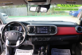 Used 2020  Toyota Tacoma 2WD Double Cab 5' Bed I4 AT &lpar;Natl&rpar; at Auto Finance Center near Matthews&comma; NC