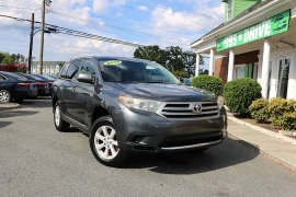 Used 2013 Toyota Highlander 4d SUV FWD at Auto Finance Center near Matthews, NC