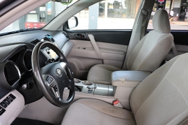 Used 2013 Toyota Highlander 4d SUV FWD at Auto Finance Center near Matthews, NC