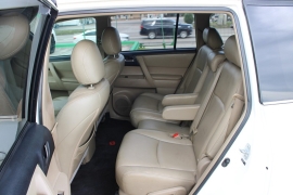 Used 2013  Toyota Highlander 4d SUV FWD at Auto Finance Center near Matthews&comma; NC
