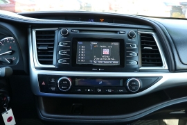 Used 2015  Toyota Highlander FWD 4dr V6 LE (Natl) at Auto Finance Center near Matthews, NC