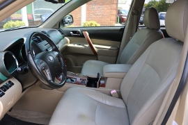 Used 2009 Toyota Highlander FWD 4dr V6 Limited (Natl) at Auto Finance Center near Matthews, NC