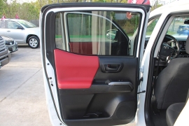 Used 2020  Toyota Tacoma 2WD Double Cab 5' Bed I4 AT &lpar;Natl&rpar; at Auto Finance Center near Matthews&comma; NC