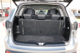 Used 2015  Toyota Highlander FWD 4dr V6 LE &lpar;Natl&rpar; at Auto Finance Center near Matthews&comma; NC