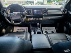 Used 2020  Toyota Tacoma 2WD Double Cab 5' Bed I4 AT &lpar;Natl&rpar; at Auto Finance Center near Matthews&comma; NC