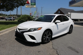 Used 2019  Toyota Camry Auto &lpar;Natl&rpar; at Auto Finance Center near Matthews&comma; NC