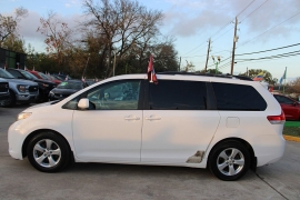 Used 2012  Toyota Sienna 5dr Van V6 LE FWD &lpar;Natl&rpar; at Auto Finance Center near Matthews&comma; NC