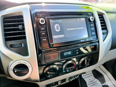 Used 2014  Toyota Tacoma 4WD Double Cab V6 &lpar;Natl&rpar; at Auto Finance Center near Matthews&comma; NC