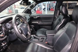 Used 2019  Toyota Tacoma 4WD Double Cab 5' Bed V6 &lpar;Natl&rpar; at Auto Finance Center near Matthews&comma; NC