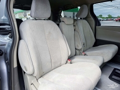 Used 2011  Toyota Sienna 5dr Van V6 LE FWD &lpar;Natl&rpar; at Auto Finance Center near Matthews&comma; NC
