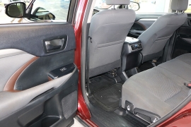 Used 2014 Toyota Highlander 4d SUV FWD LE at Auto Finance Center near Matthews, NC