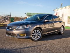 Used 2013  Honda Accord Sdn 4dr I4 CVT EX-L at Auto Finance Center near Matthews, NC