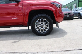 Used 2025  Toyota Tacoma 4WD Double Cab Bed &lpar;Natl&rpar; at Auto Finance Center near Matthews&comma; NC