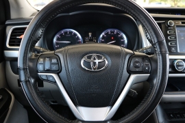 Used 2015  Toyota Highlander AWD 4dr V6 Limited &lpar;Natl&rpar; at Auto Finance Center near Matthews&comma; NC