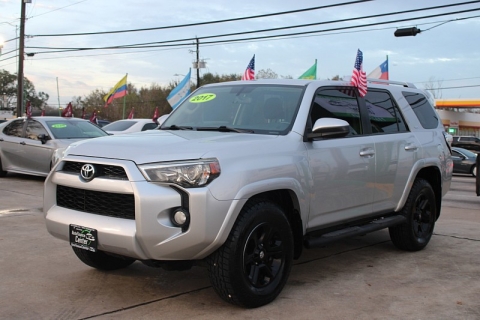 2017 Toyota 4Runner SR5's photo