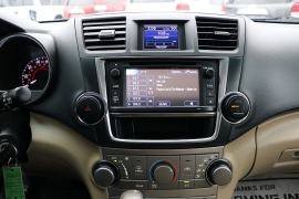 Used 2013  Toyota Highlander 4WD 4dr V6 (Natl) at Auto Finance Center near Matthews, NC