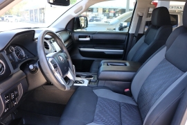 Used 2017  Toyota Tundra 4WD CrewMax 5&period;5' Bed 5&period;7L FFV &lpar;Natl&rpar; at Auto Finance Center near Matthews&comma; NC