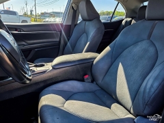 Used 2021  Toyota Camry SE Auto &lpar;Natl&rpar; at Auto Finance Center near Matthews&comma; NC