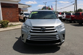 Used 2019  Toyota Highlander V6 FWD &lpar;Natl&rpar; at Auto Finance Center near Matthews&comma; NC