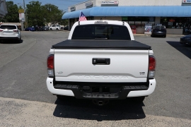 Used 2022  Toyota Tacoma 4WD Double Cab 5' Bed V6 &lpar;Natl&rpar; at Auto Finance Center near Matthews&comma; NC