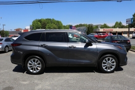 Used 2021  Toyota Highlander AWD &lpar;Natl&rpar; at Auto Finance Center near Matthews&comma; NC